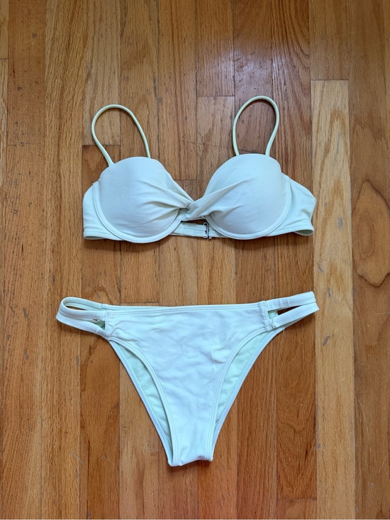 Abercrombie & Fitch Other - Abercrombie & Fitch Twist Front Bikini